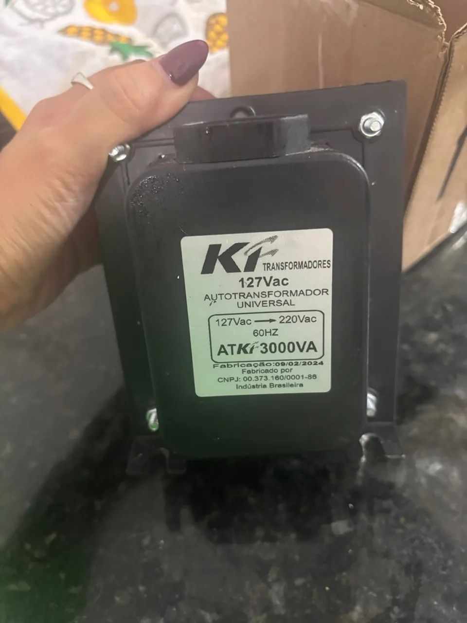 Transformador de 3000 VA  220 saída 110 
