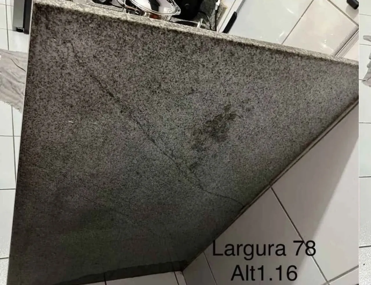Pedra de Granito 78cm x 1,16m