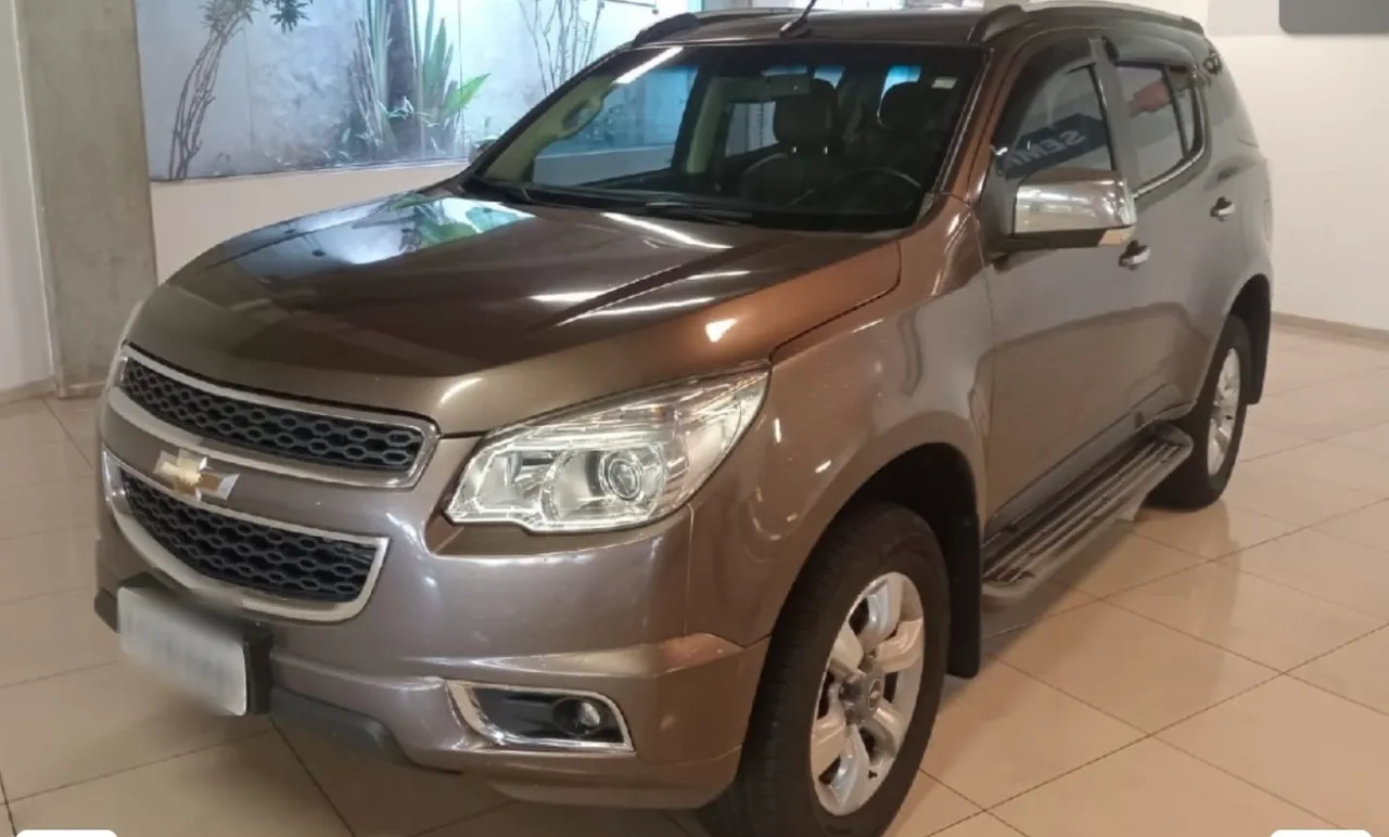 Trailblazer Ltz diesel 4x4 automática 7 lugares toda revisada