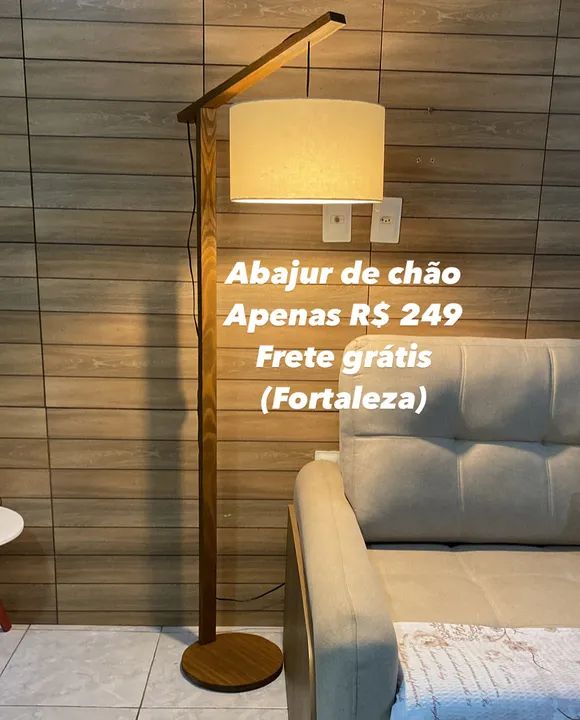 Abajur de chão de madeira - Frete grátis!