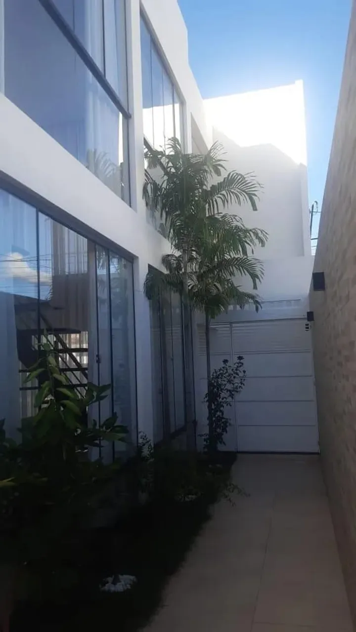 **Oportunidade Imperdível: Sua Casa dos Sonhos no Condomínio Sol Nascente Orla!**