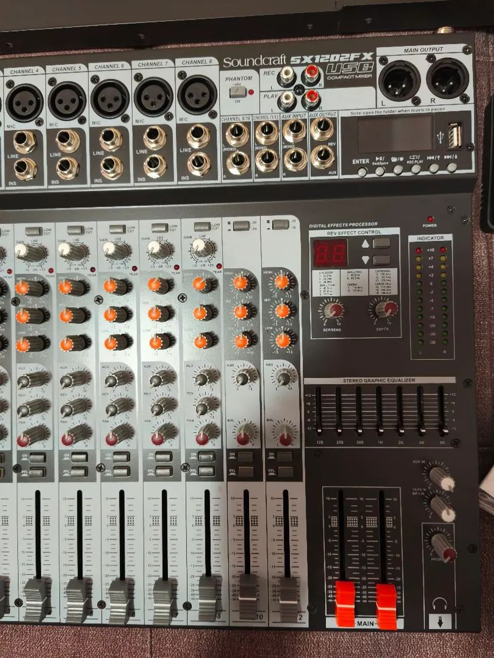 Mesa de Som Soundcraft Sx2102FX 12 canais Analógica  - Foto 4