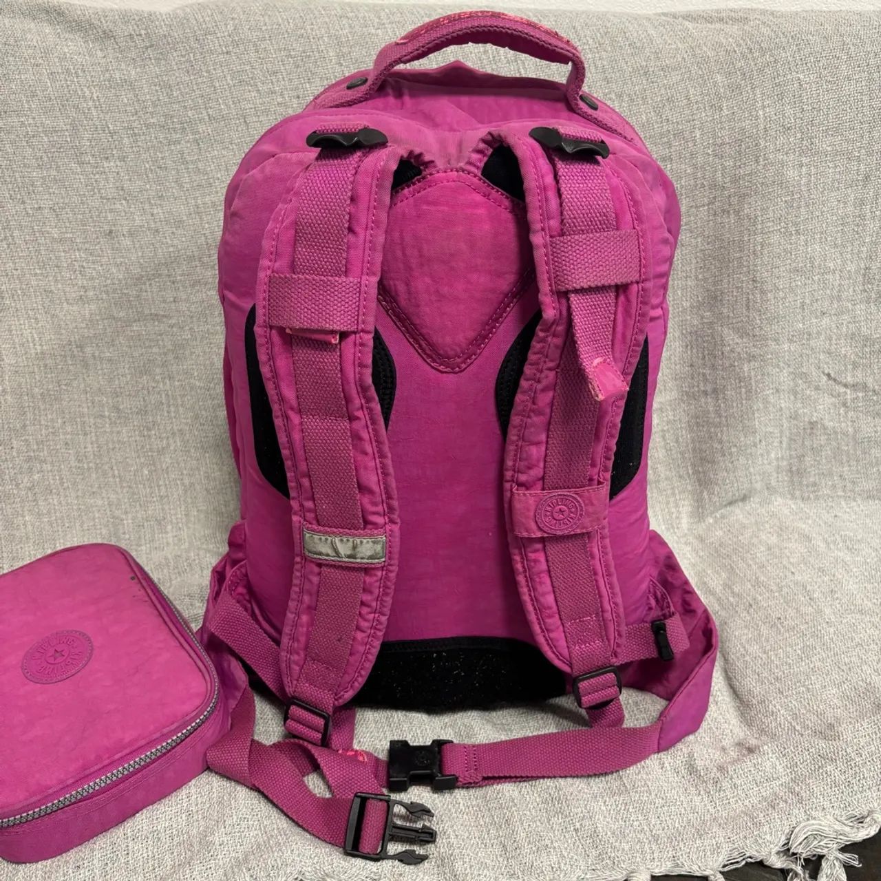 ALua Mochila Kipling Original Modelo Webmaster + estojo 100pens - Foto 3