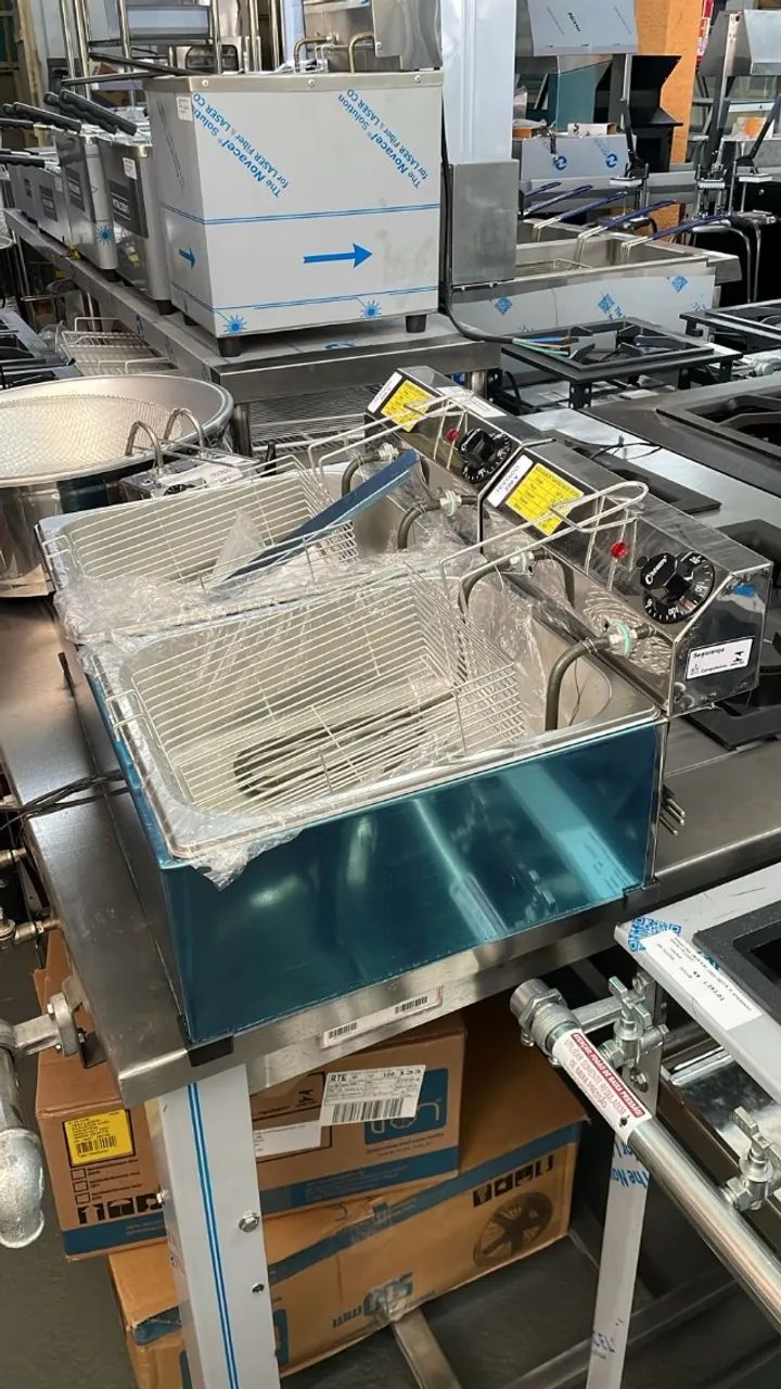 Fritadeira elétrica 10l de bancada 2 cubas (Ester) - Foto 2