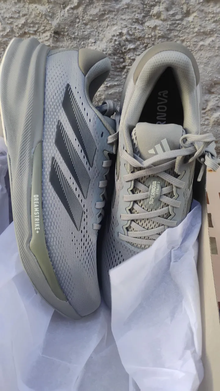 Adidas Supernova Stride 2 - Cinza original 