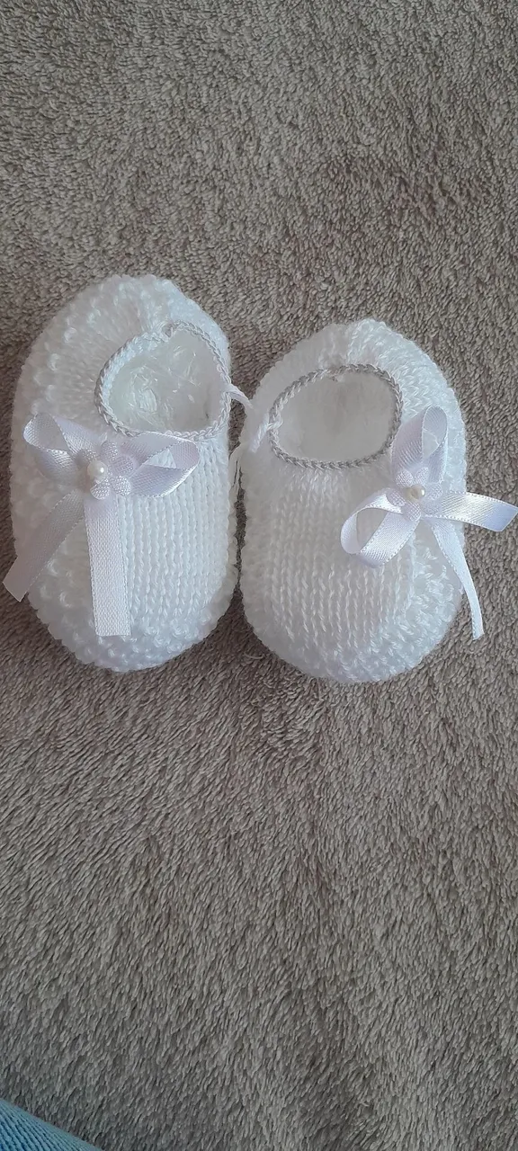 Sapatinho de Bebê em Tricô - Branco