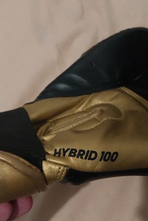 Adidas Hybrid 100 Luvas de boxe e kickboxing unissex, BLACK/GOLD, 14 oz - Foto 3