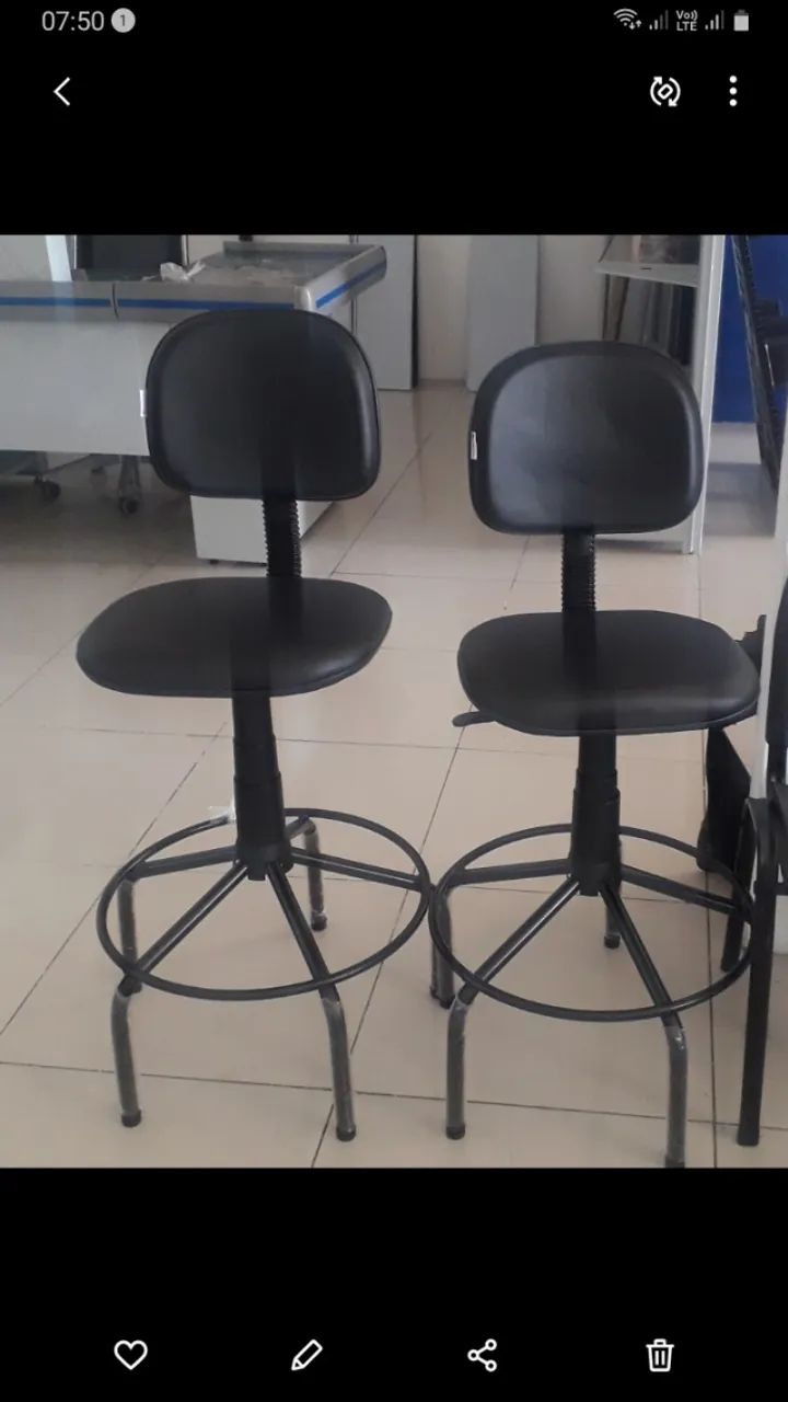 CADEIRA CAIXA BASICA COURO ECOLOGICO PRETO  ZAP 71- * 