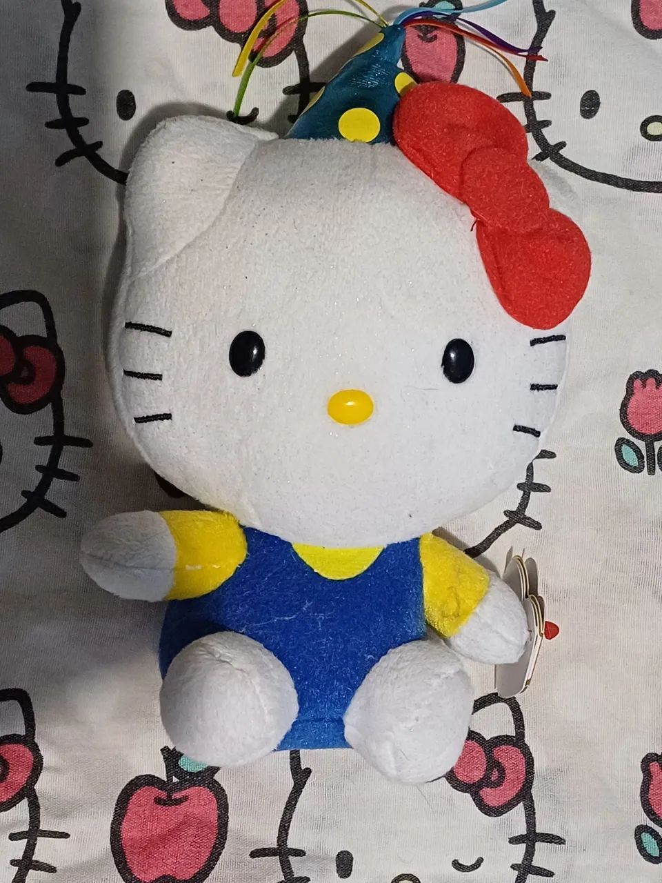 Pelúcia Hello Kitty TY Festinha 