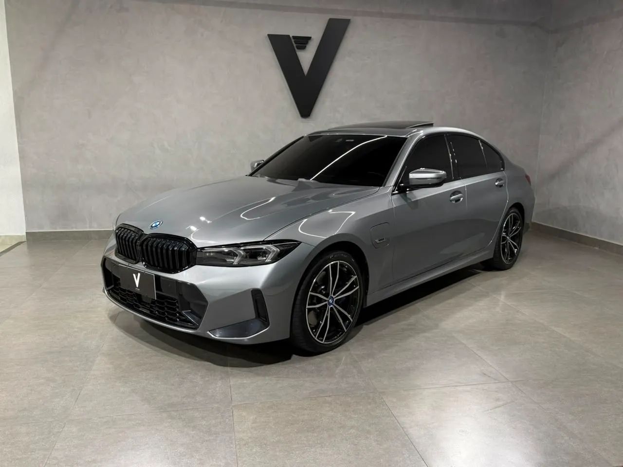 BMW 330E 2023