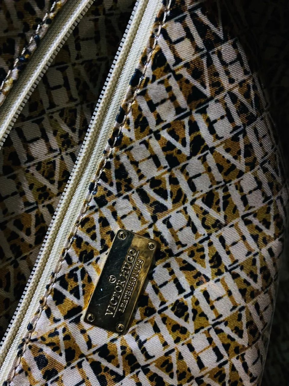 Bolsa Victor Hugo Leathergoods  - Foto 5