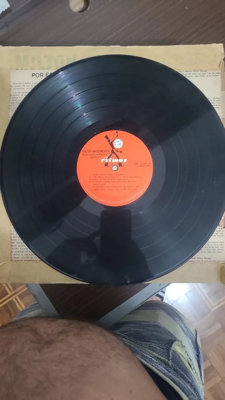 LP Milton Nascimento ?- Milton Nascimento (1967)  - Foto 4