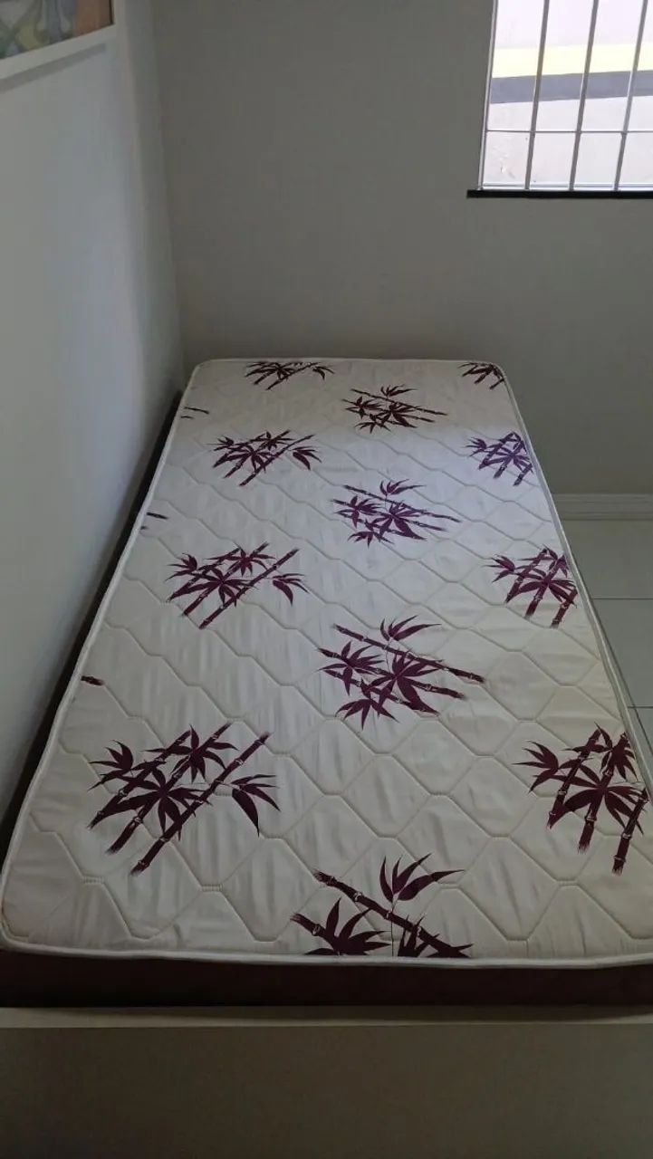 Vende cama solteiro MDF com colchão  - Foto 2