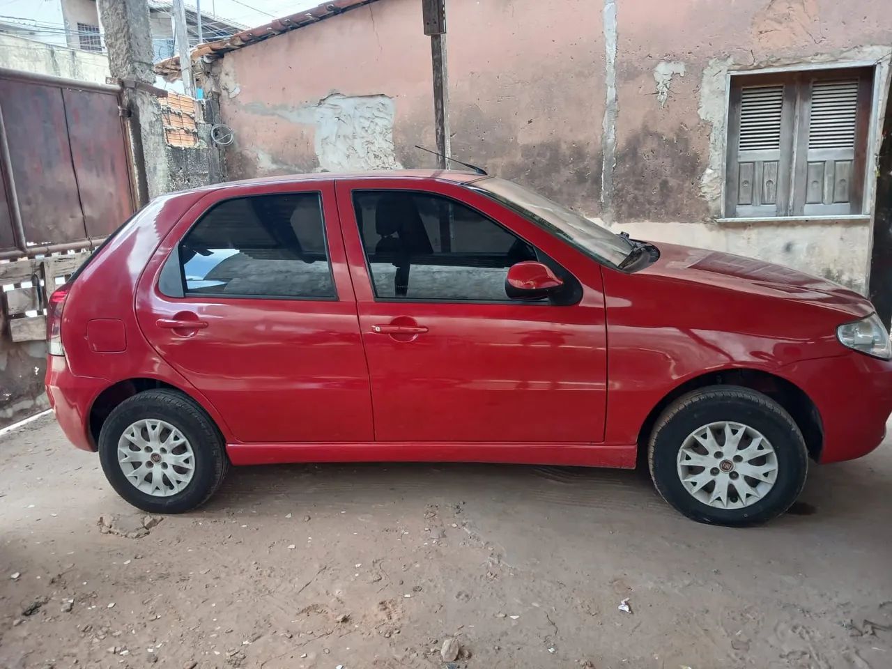 Fiat Palio Celebration 1.0 Fire Flex 8V 4P 2015 - Foto 5