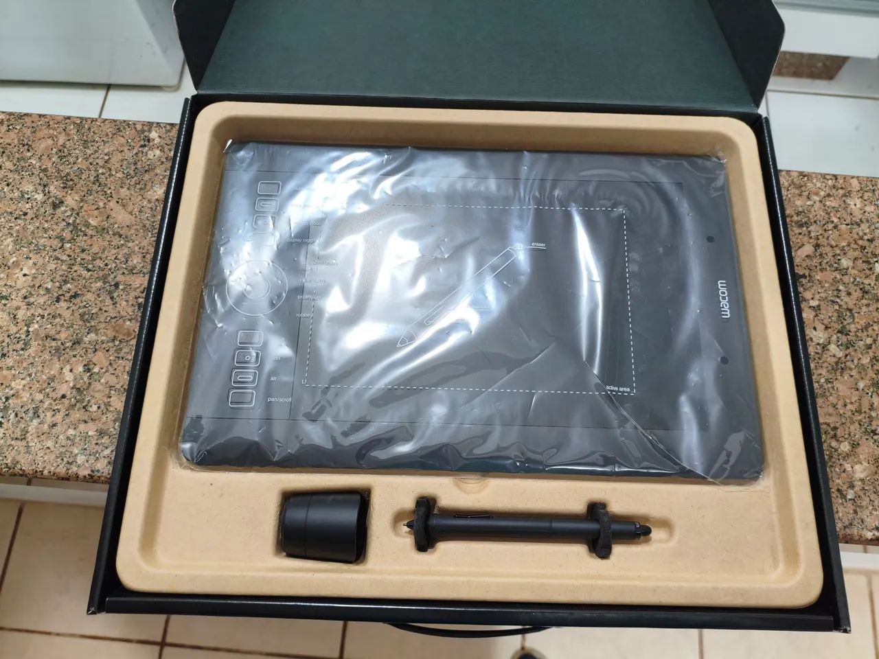 Mesa digitalizadora intuos pro pth651L - Foto 3