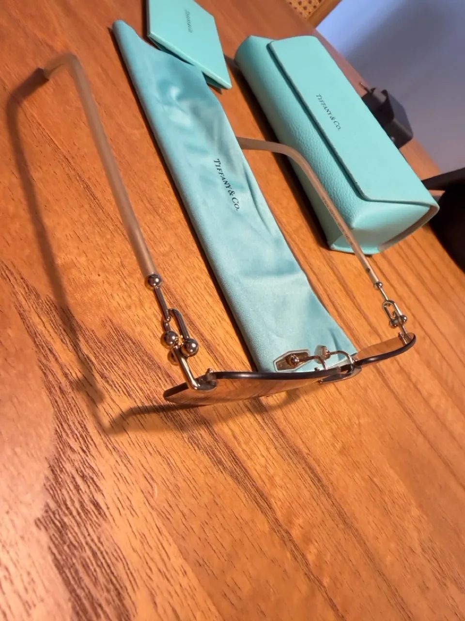 Óculos  Tiffany & Co (impecável)  - Foto 2