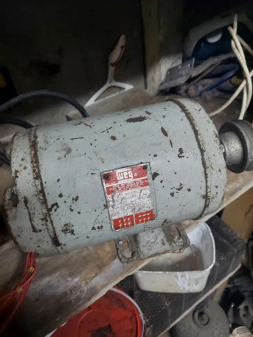 Motor elétrico WEG trifacio  - Foto 4