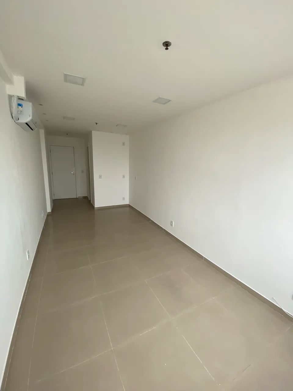 VENDE-SE SALA COMERCIAL PRONTA - 23m²