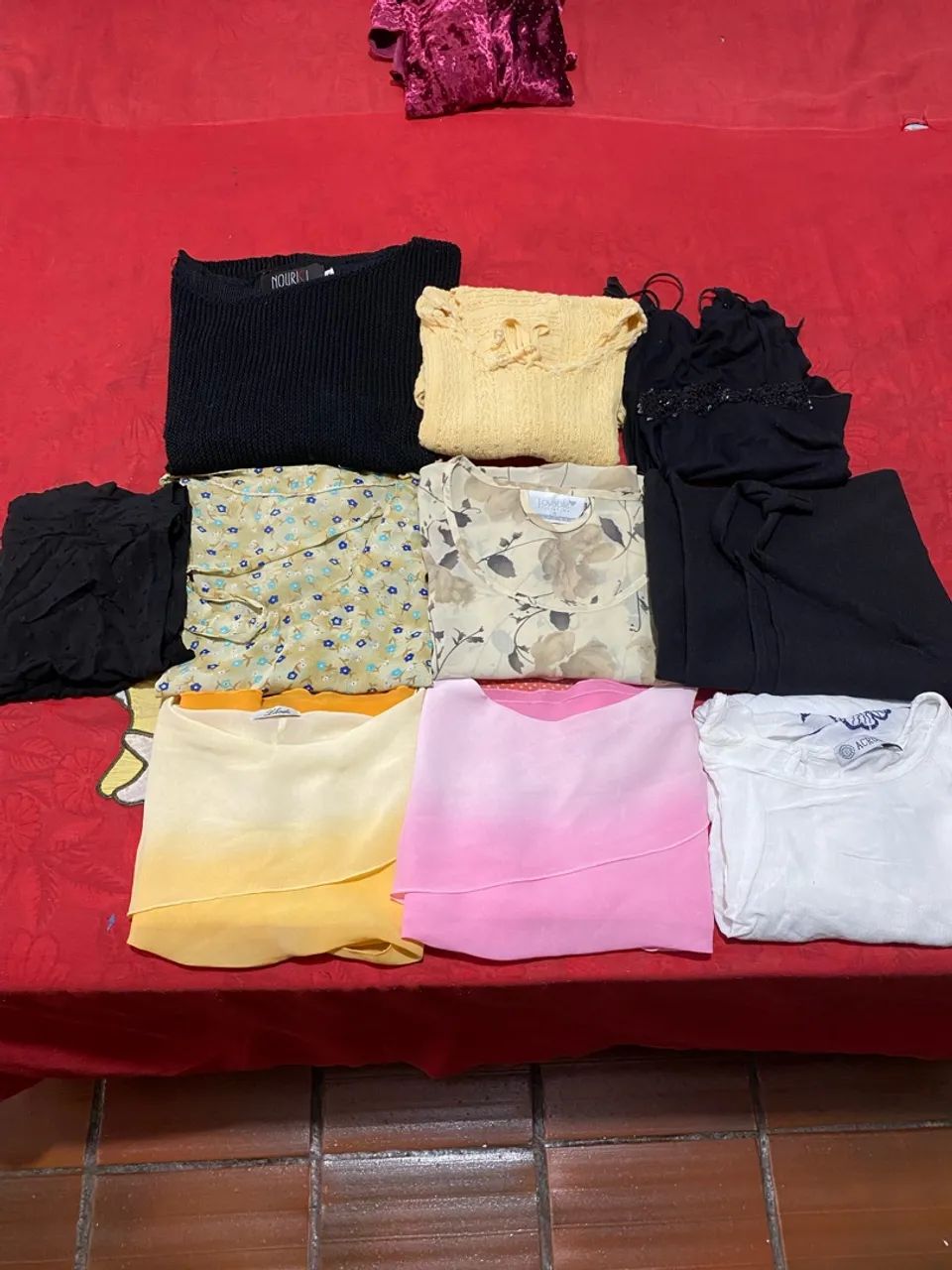 Lote de roupas (Blusas)  - Foto 5