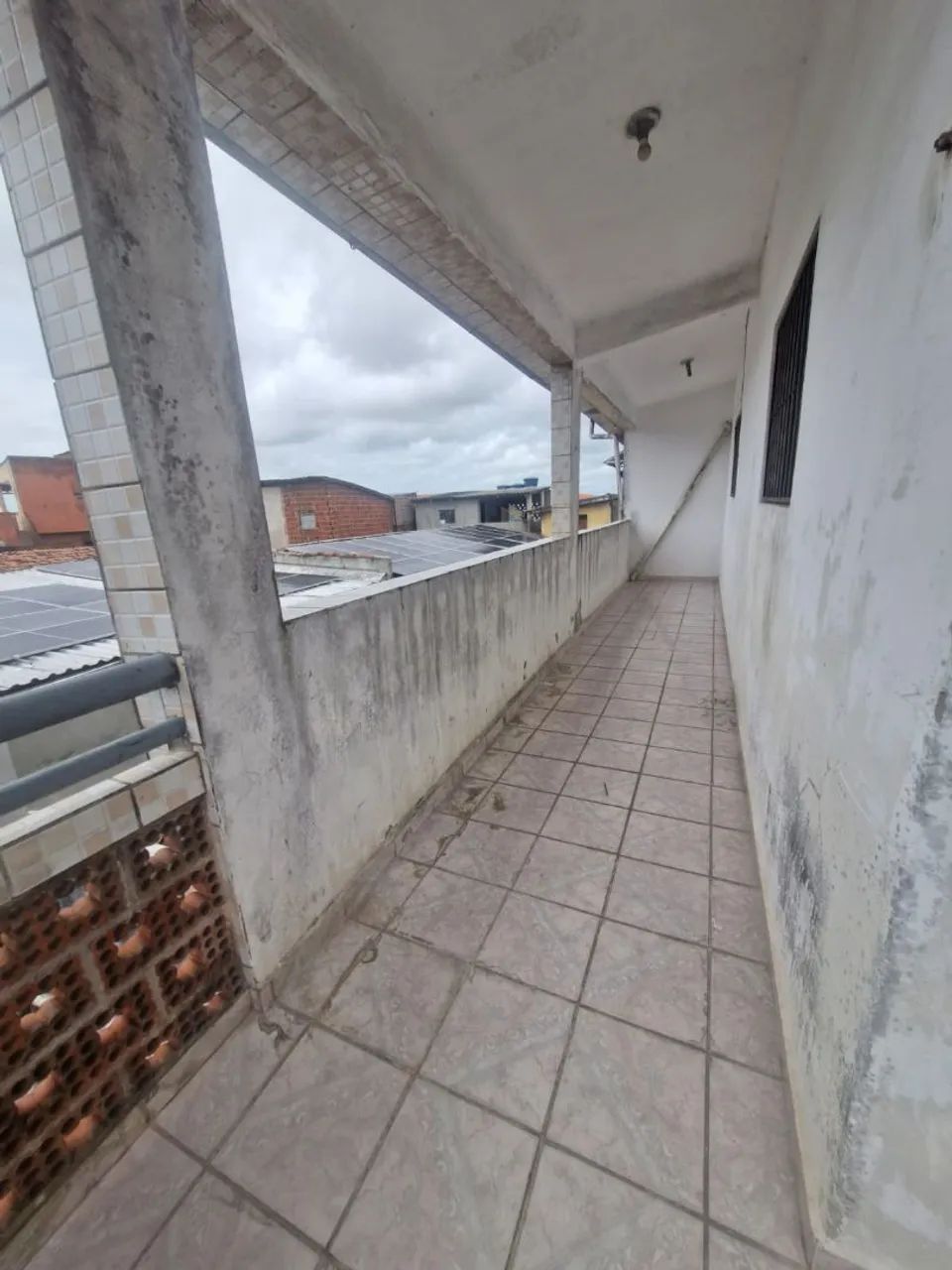 um primeiro andar e uma loja em baixo - Foto 4