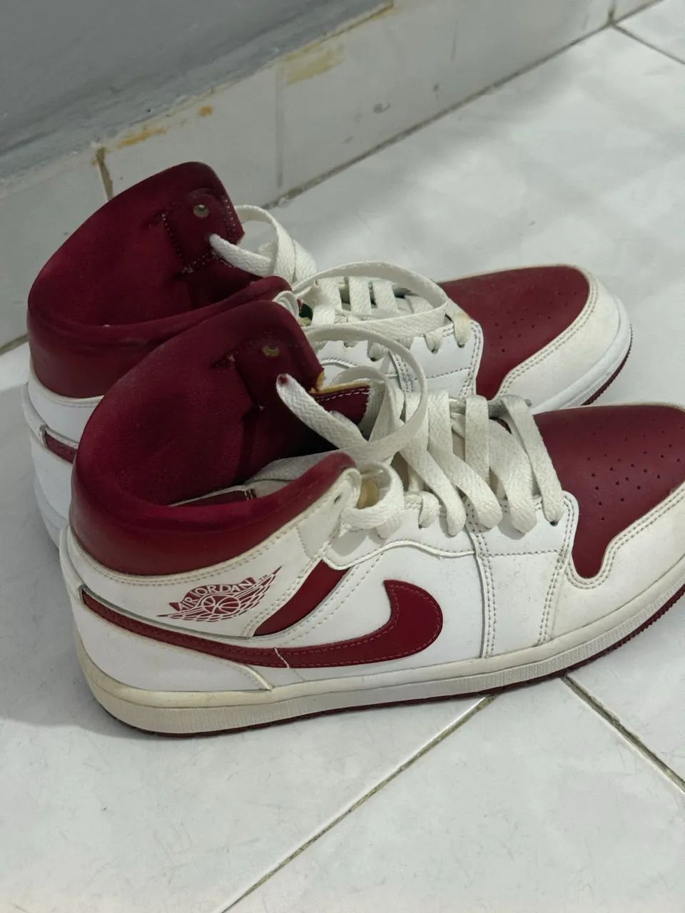 Jordan 1 Mid Vermelho - Foto 4