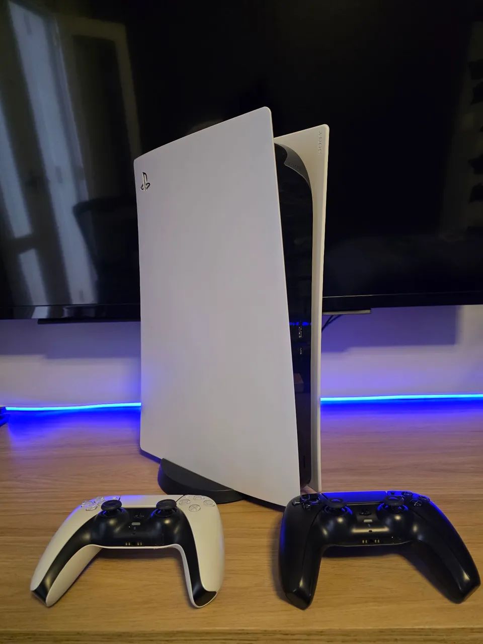 Playstation 5 + 2 Controles 