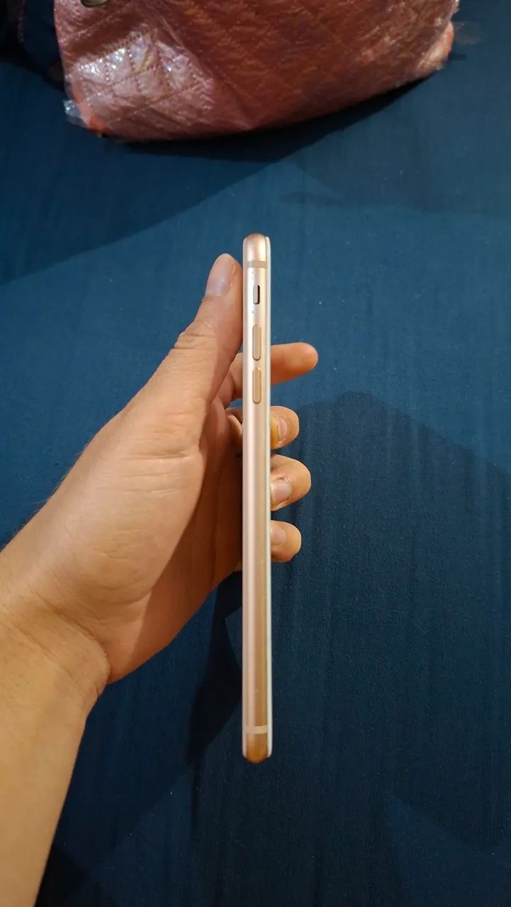 IPHONE 8 PLUS - Foto 3
