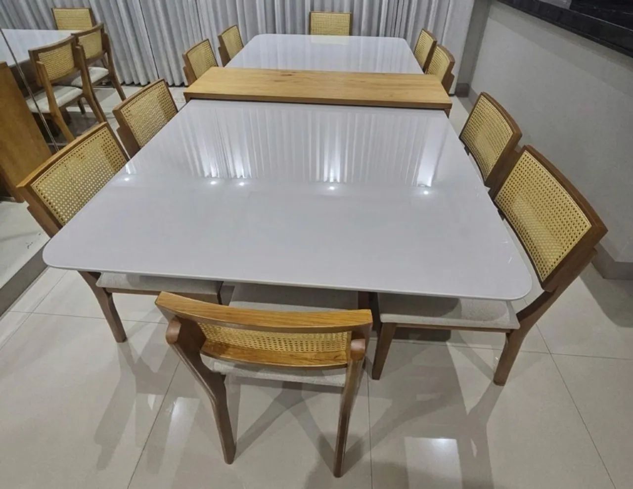 Mesa de jantar com 10 cadeiras - nova - montamos grátis  - Foto 2