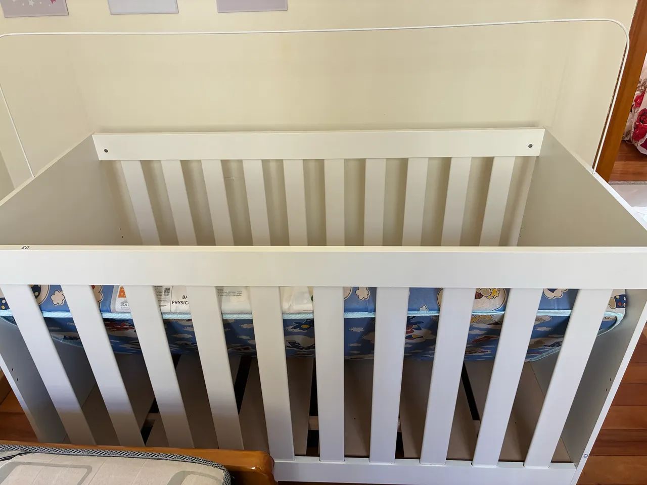 Berço mdf branco + colchão 