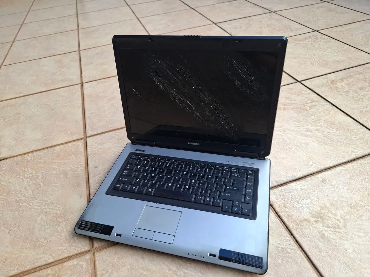 Notebook Toshiba para aproveitamento de Peças