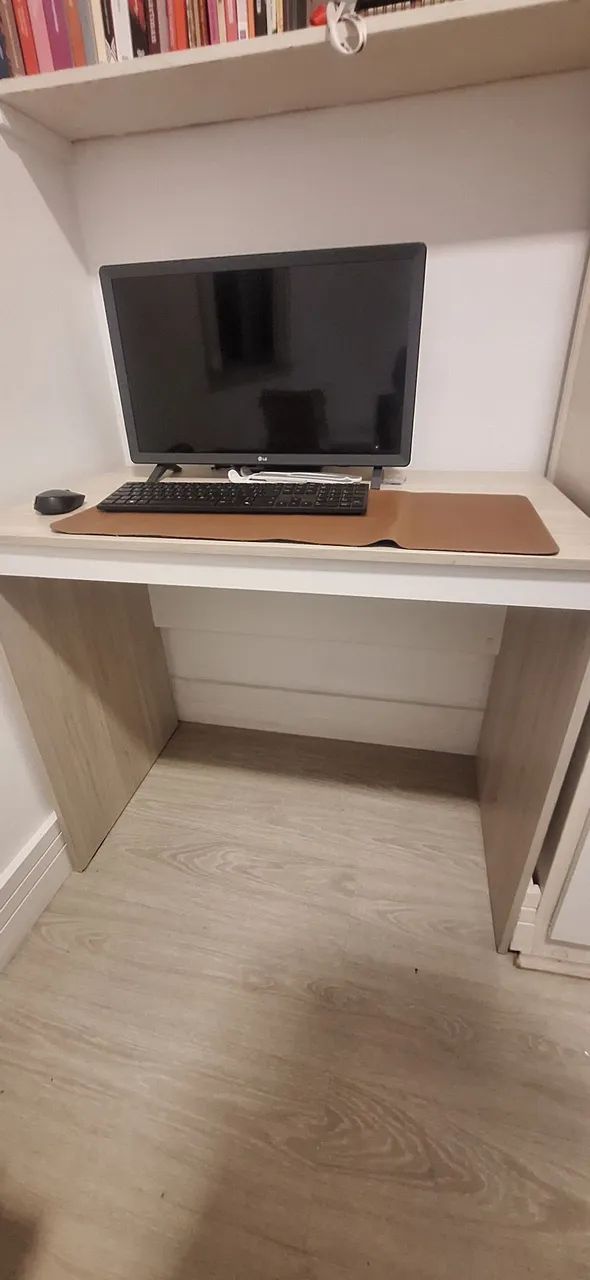 Mesa de estudos - Foto 3
