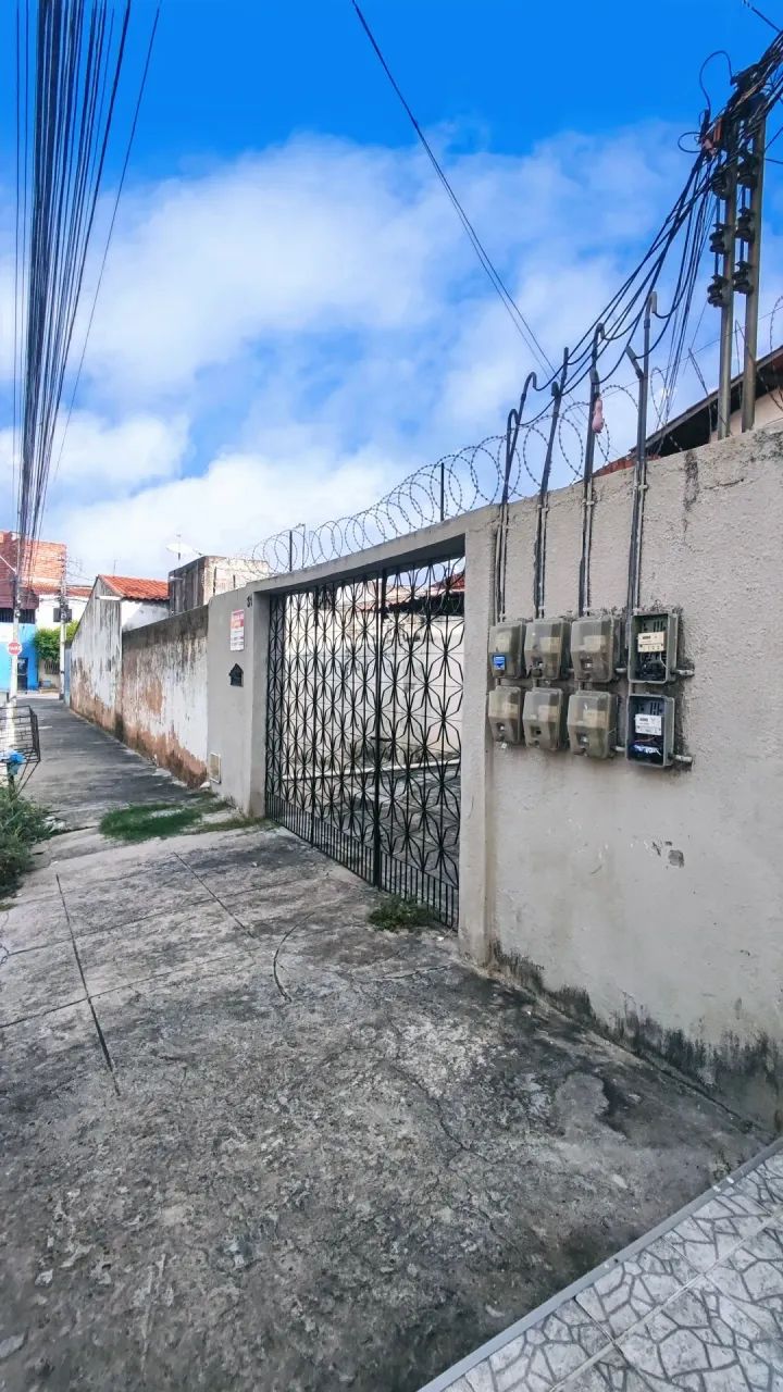 Prédio completo para venda com 8 Quitinetes - Foto 3