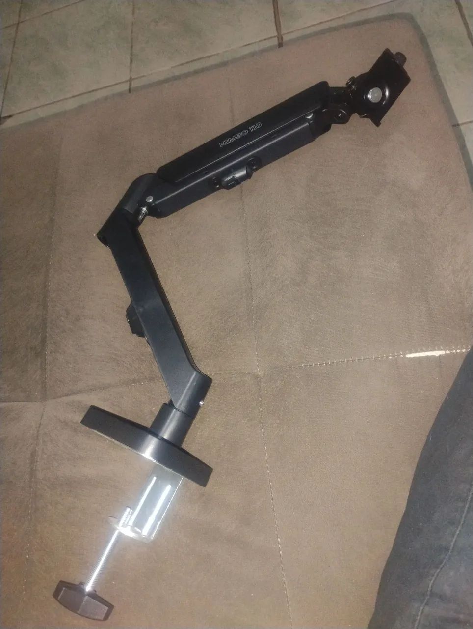Suporte articulado monitor 