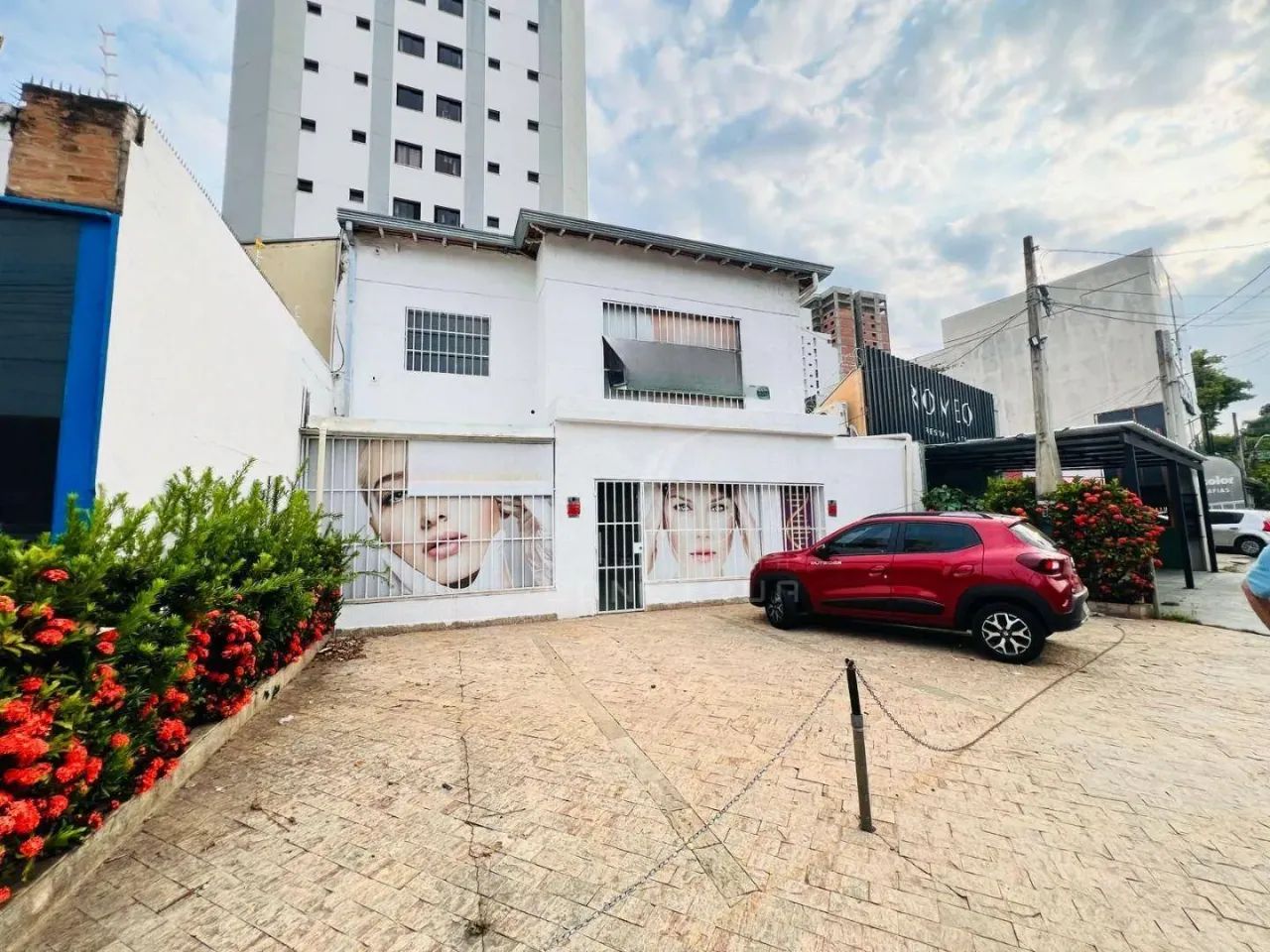 CASA COMERCIAL PARA LOCAÇÃO E VENDA NO BAIRRO CAMBUI EM CAMPINAS-SP