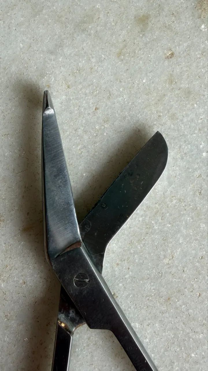 Tesoura ortopédica 