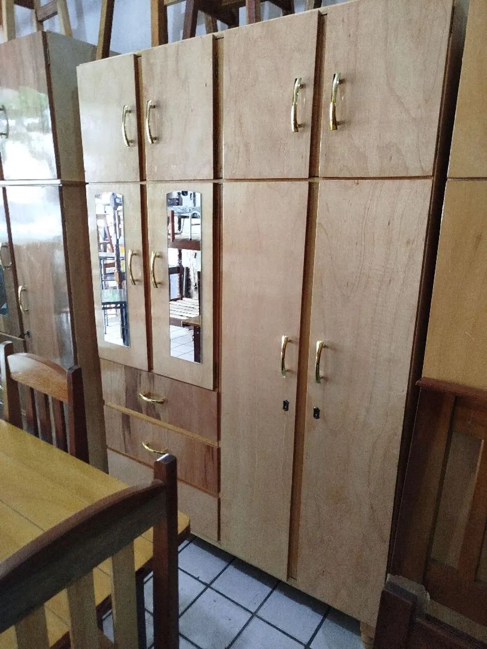 Guarda-roupa 4 portas