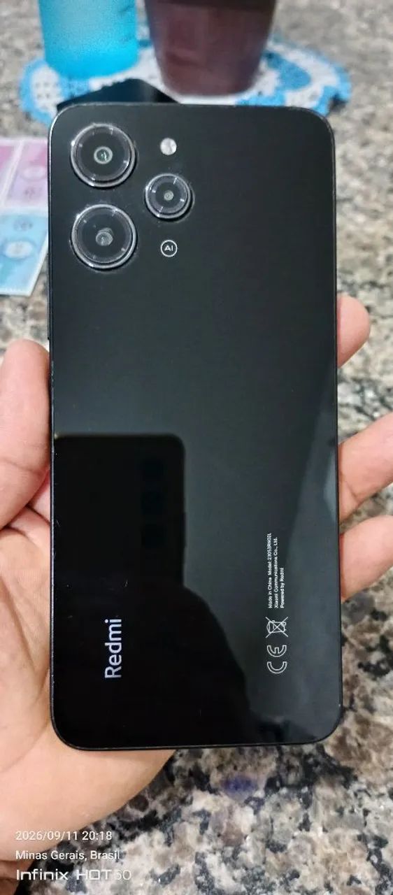 Vende - se 