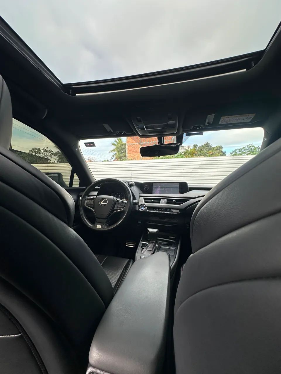 Lexus UX-250h F-sport 2.0 16V Aut.(hybrid), foto 16 de 20
