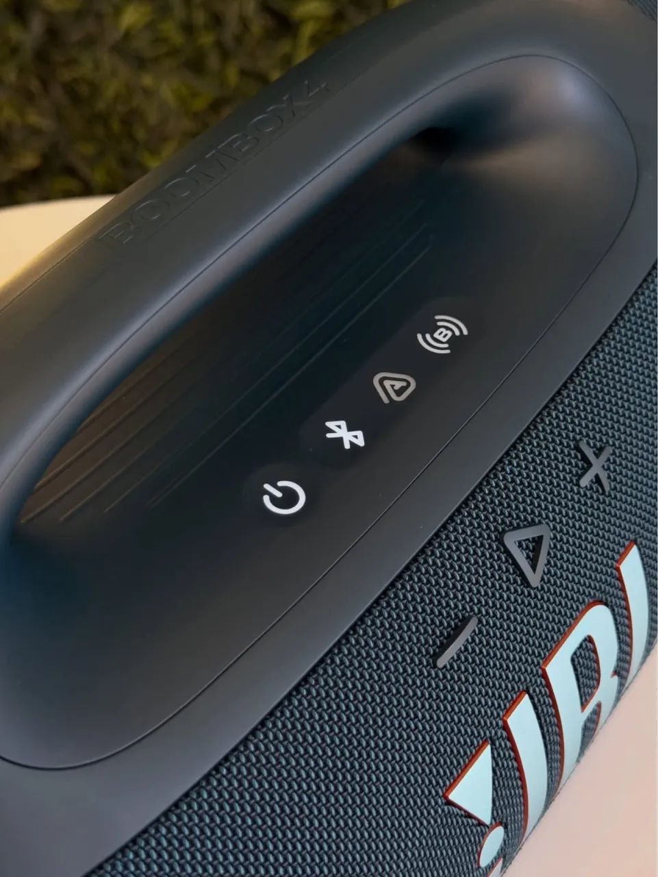Bombox 4
