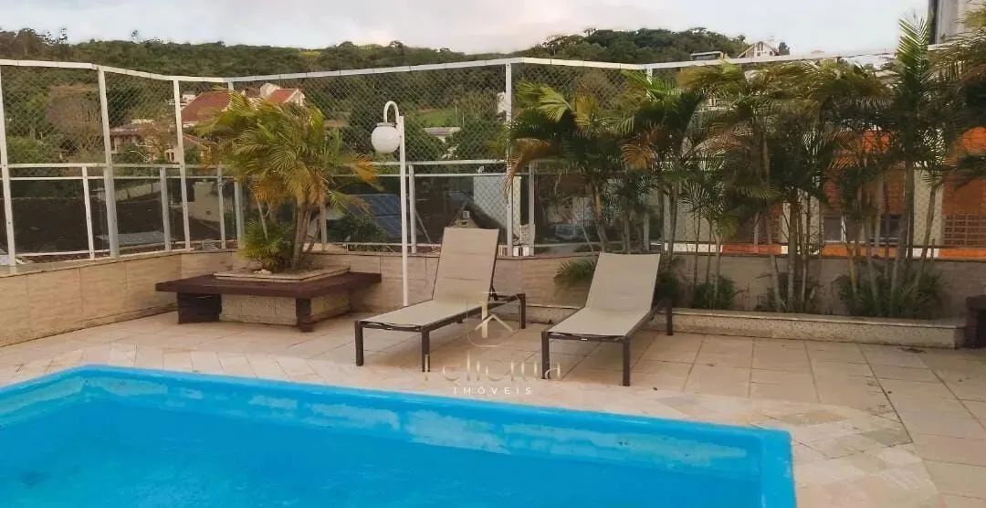 Apartamento Cobertura com 04 dormitórios, sendo 03 suítes