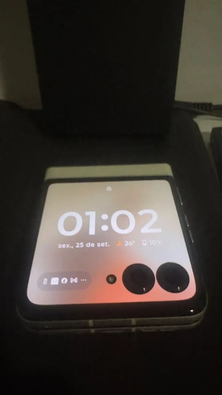 Motorola razr 60 com garantia - Foto 2