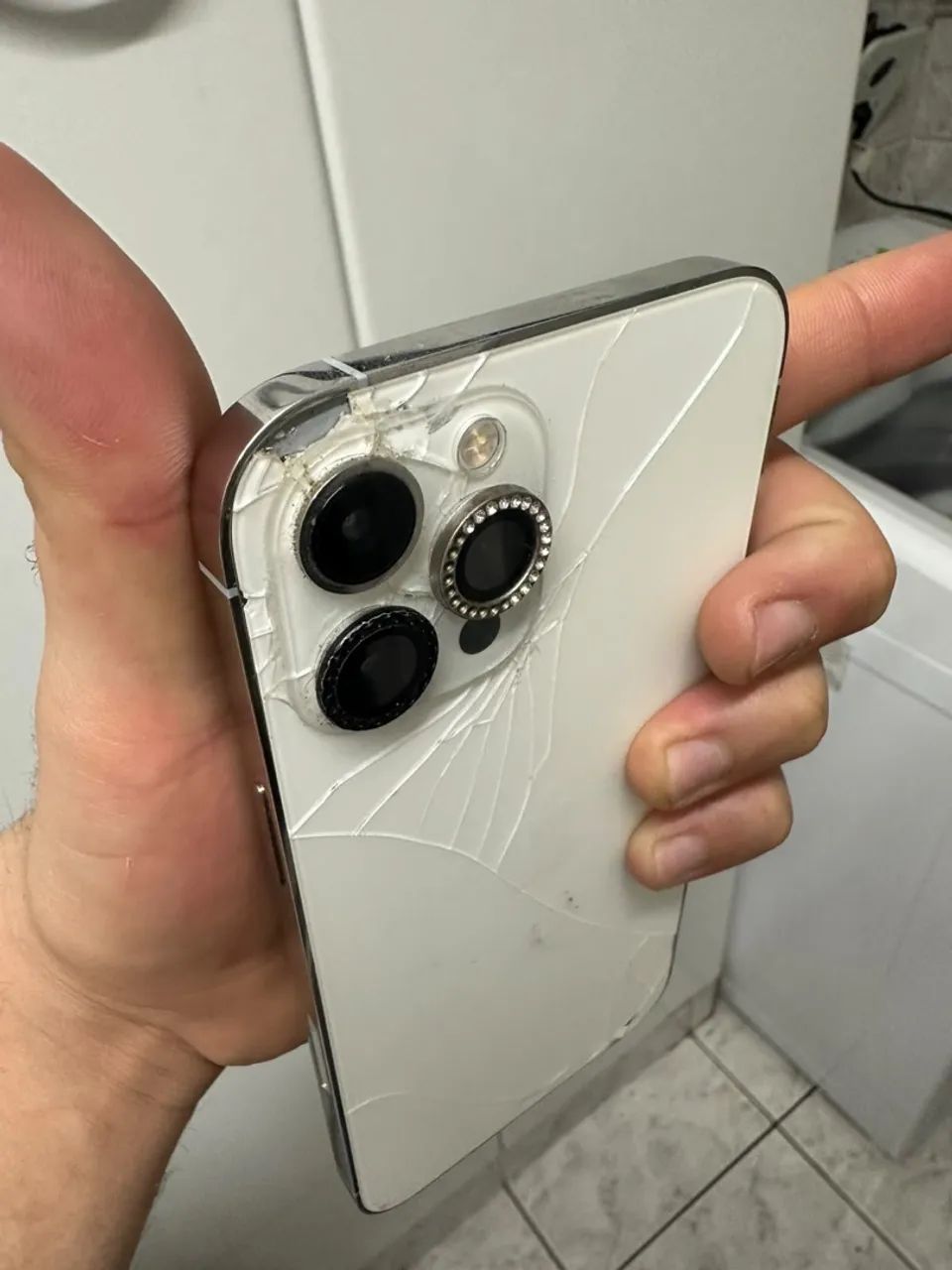 iPhone 12 Pro Max com detalhes - Foto 5