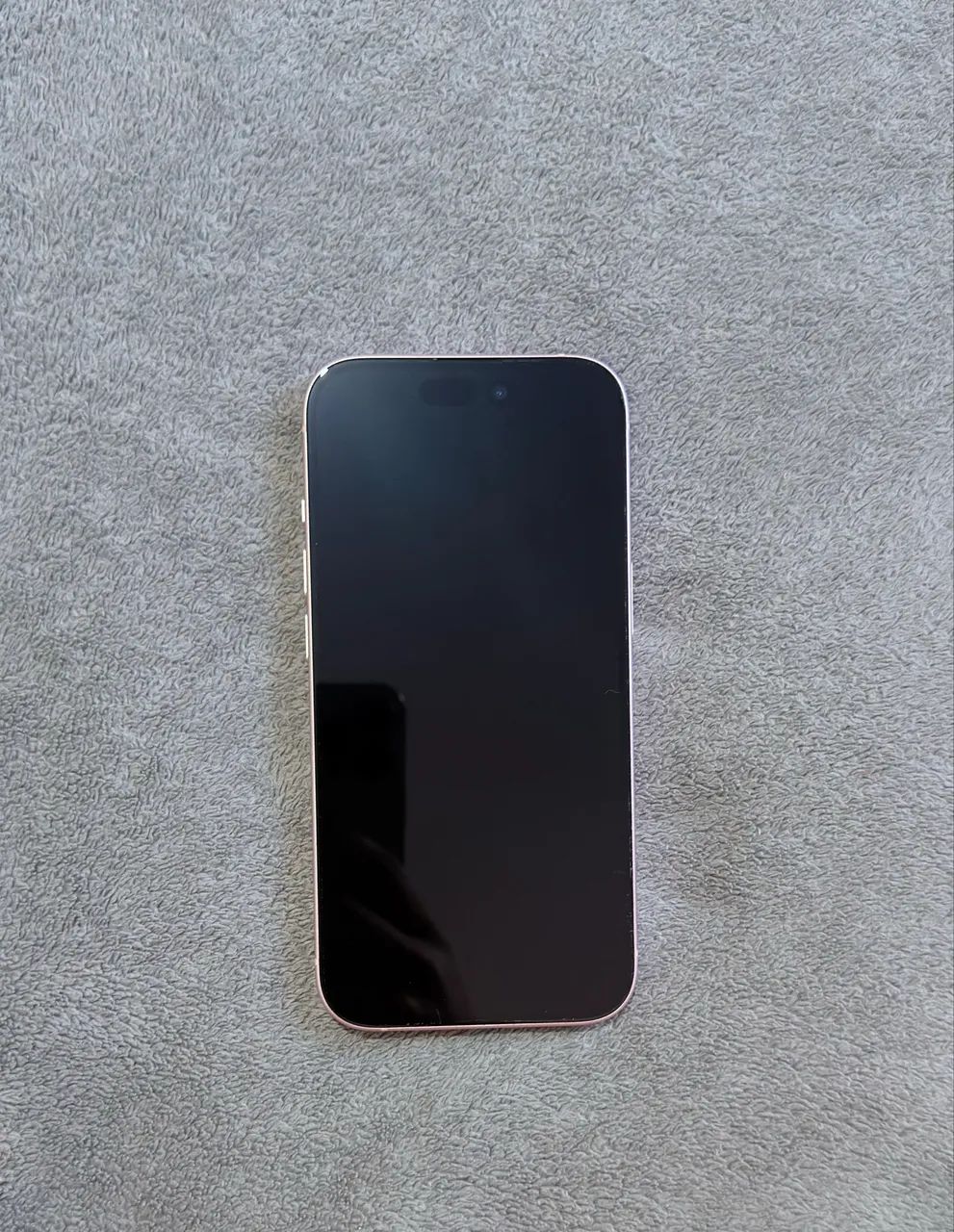 iPhone 15  Armazenamento 128GB
