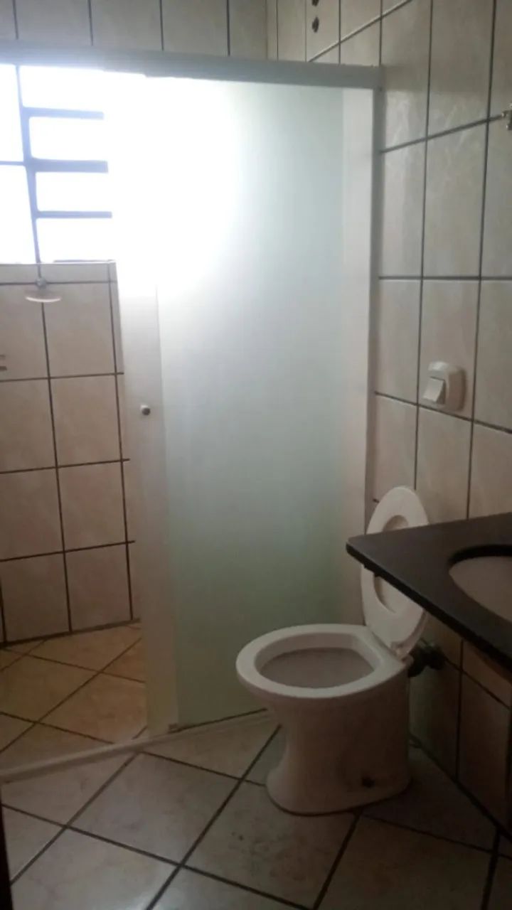 Aluga se casa laranjeiras 2 quartos - Foto 5