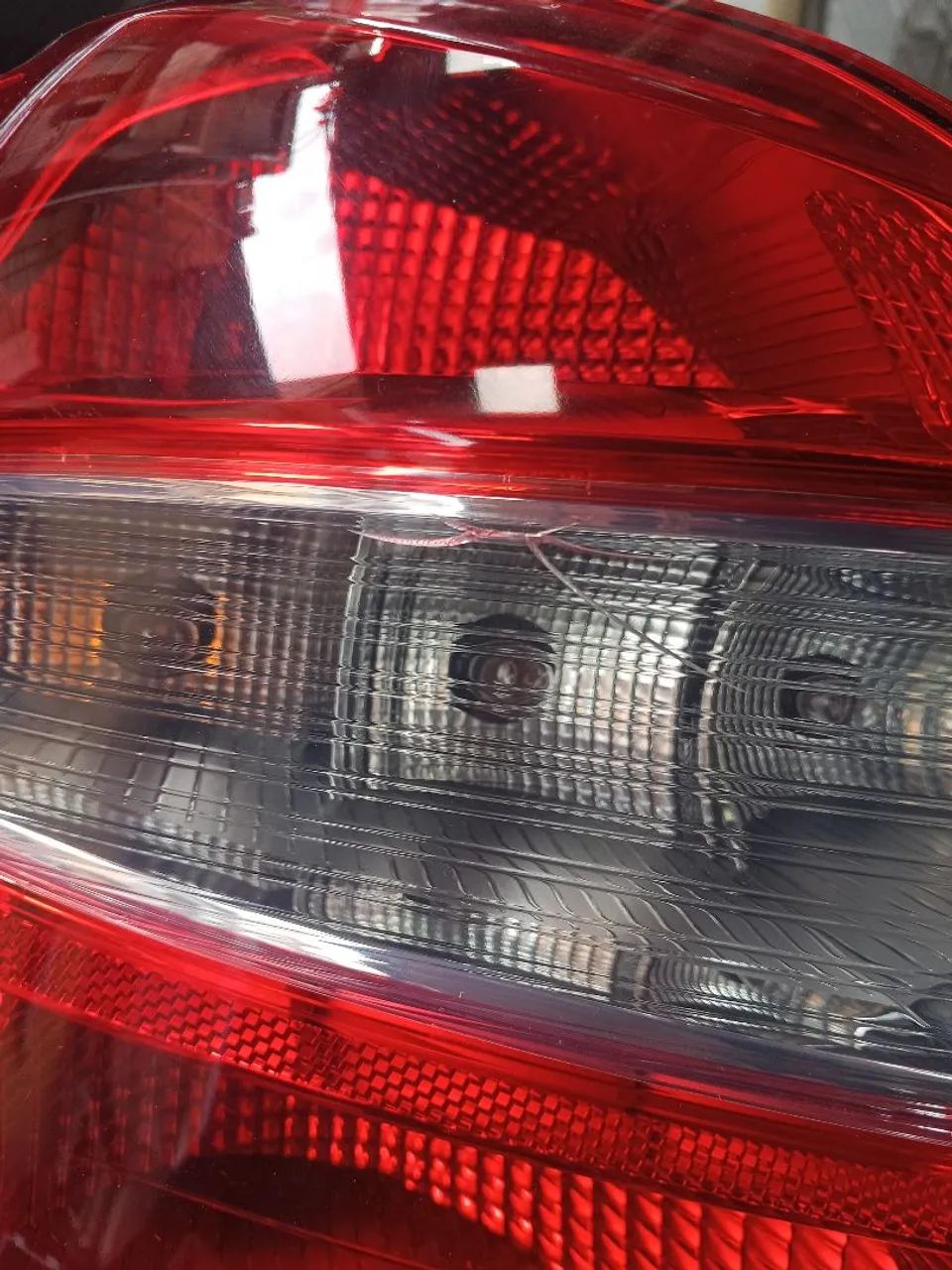Lanterna esquerda Ford Ka Hatch 2015 - Foto 3