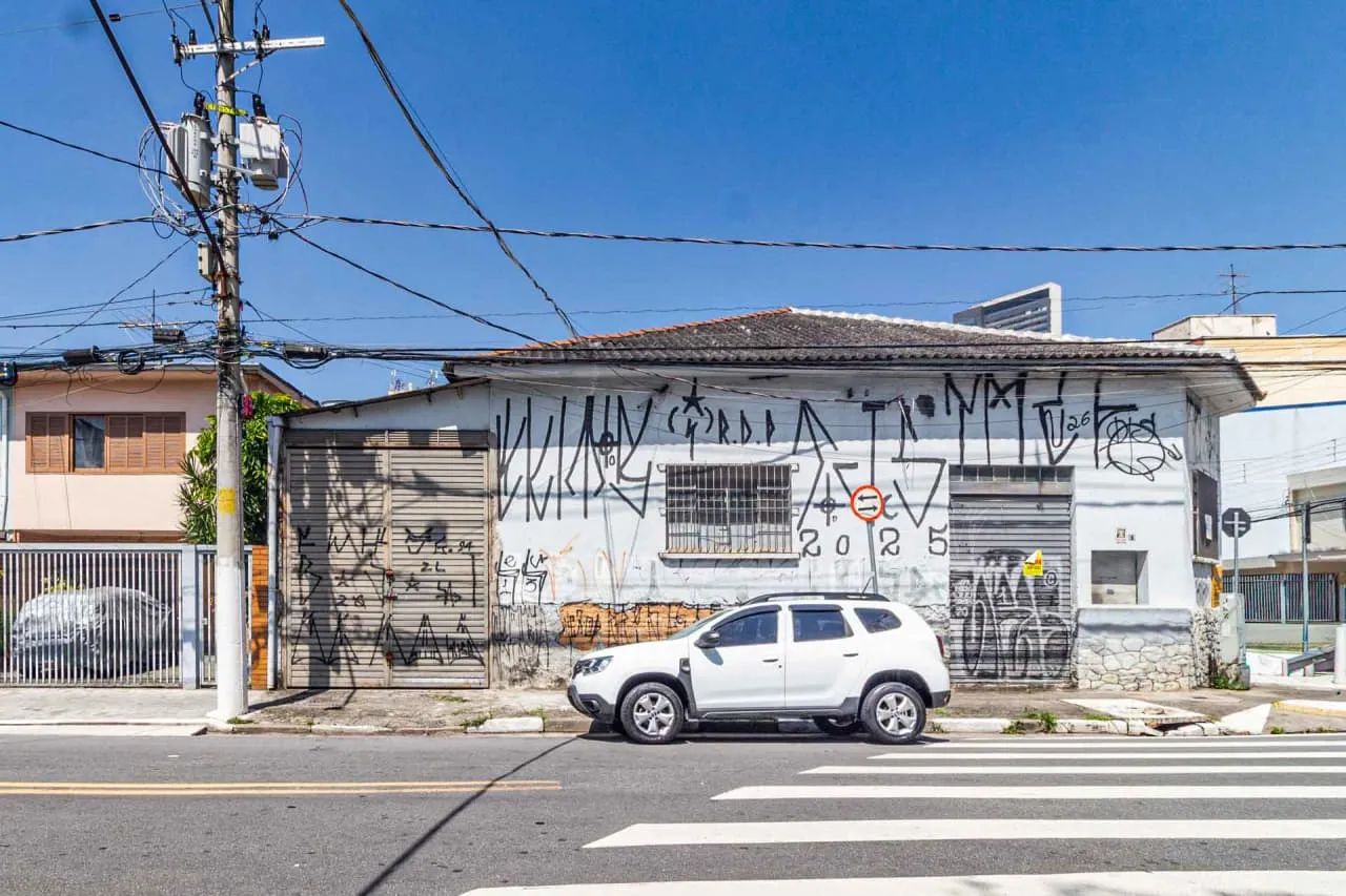Galpão na Rua Alice Velho Teixeira, 196  730 m² - Foto 2