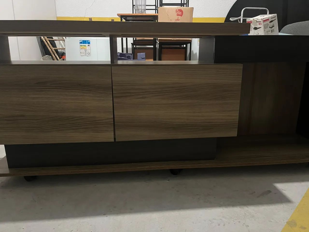 ? VENDE-SE MÓVEIS DE SALA - PAINEL + 2 RACKS + MESA DE CENTRO - Foto 2