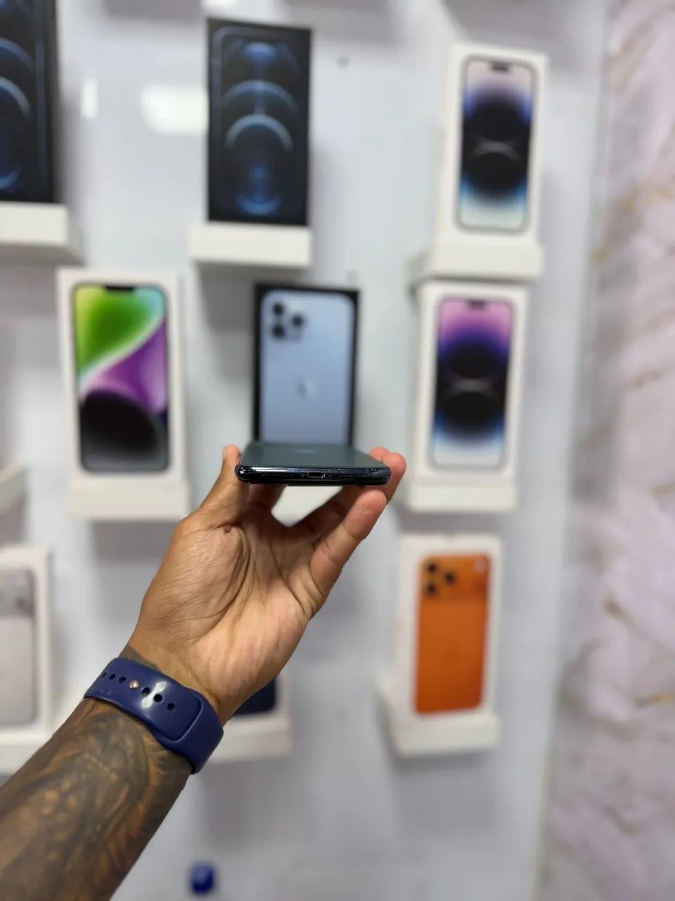 IPHONE 11 PRO MAX - 64GB TELA E BATERIA NOVA ? R$ 1.299,00 - Foto 4
