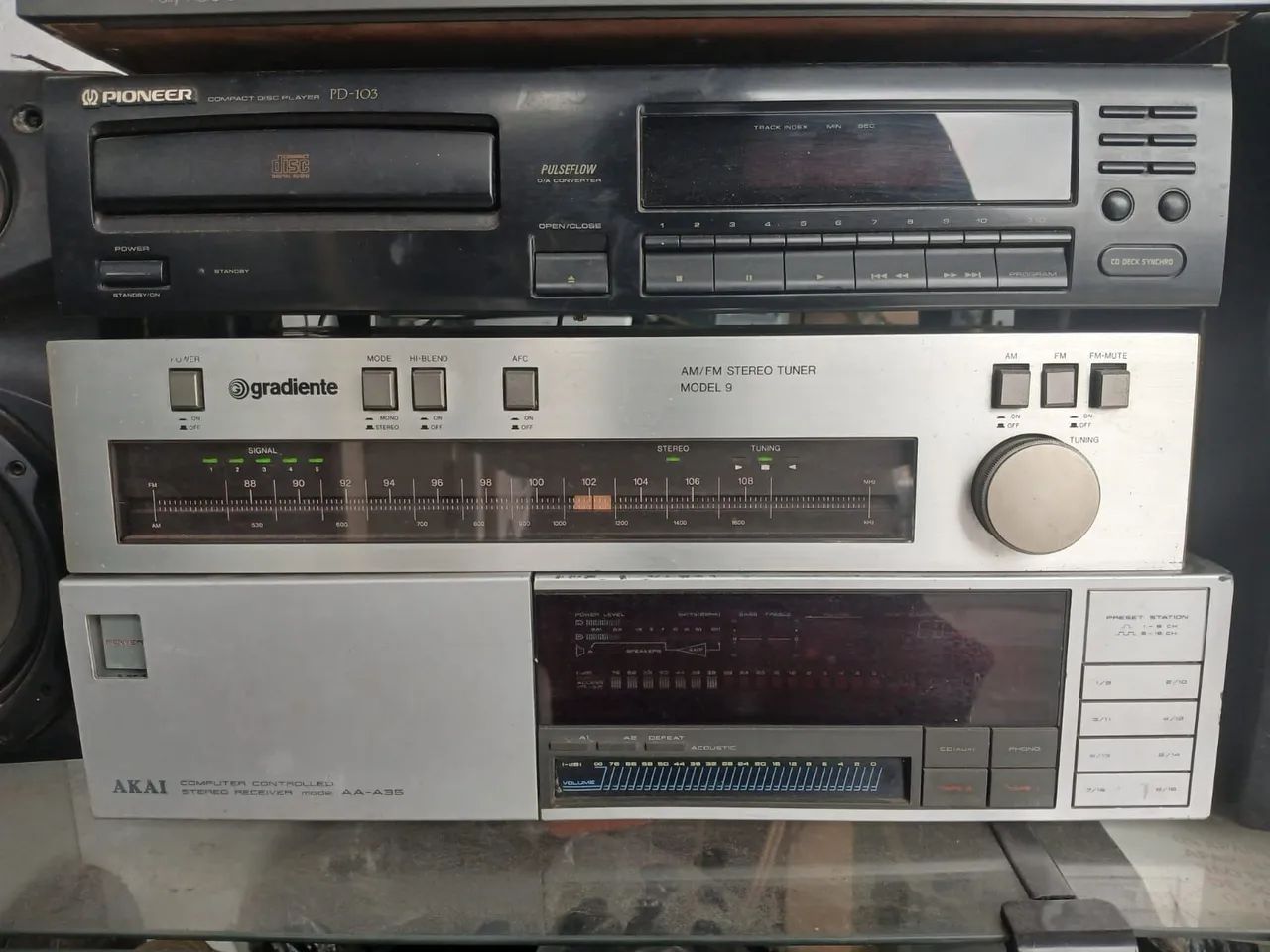 Tuner Gradiente AM/FM Model 9