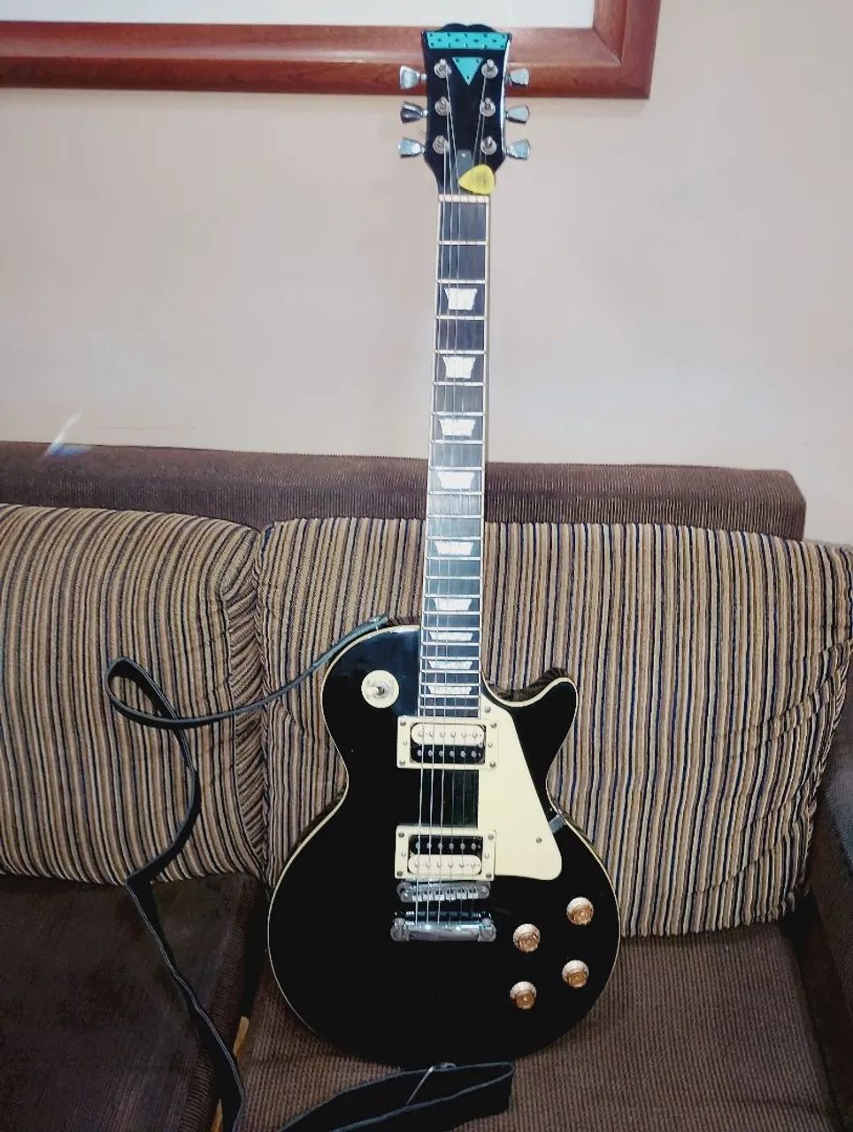 Guitarra Les Paul Phoenix antiga